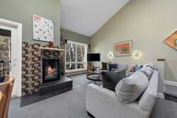 Coldstream 30 - Living Area