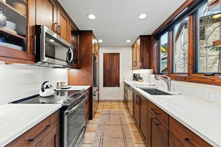 Millrace 2F - Kitchen