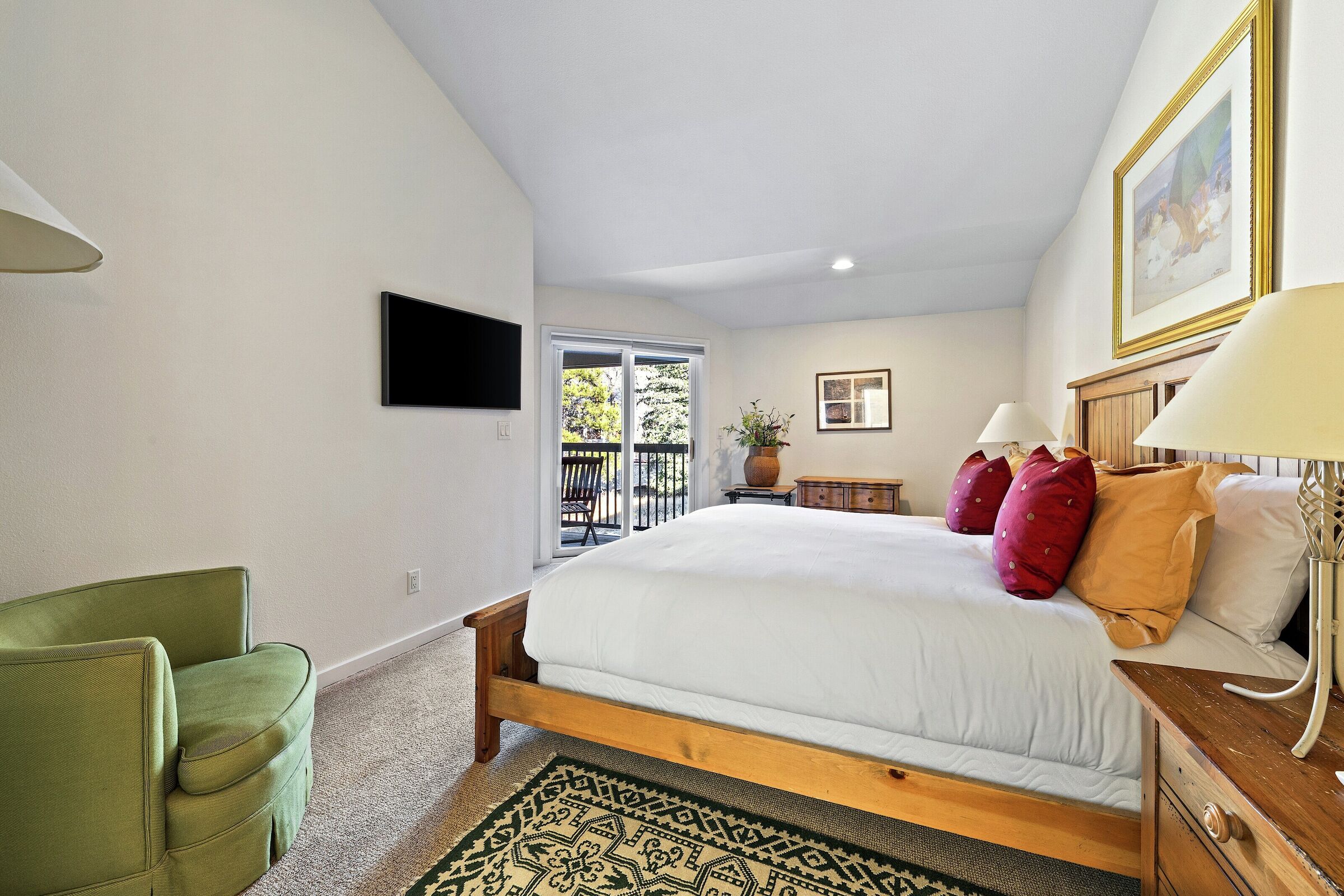 Coldstream 39 - Master Bedroom
