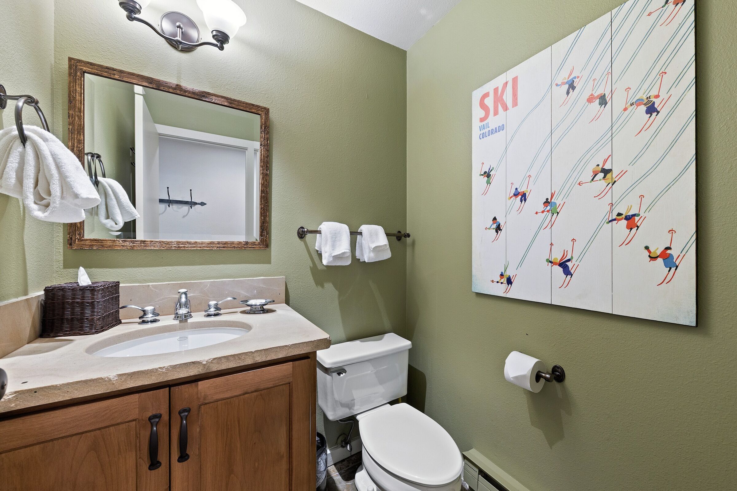 Coldstream 39 - Half Bathroom