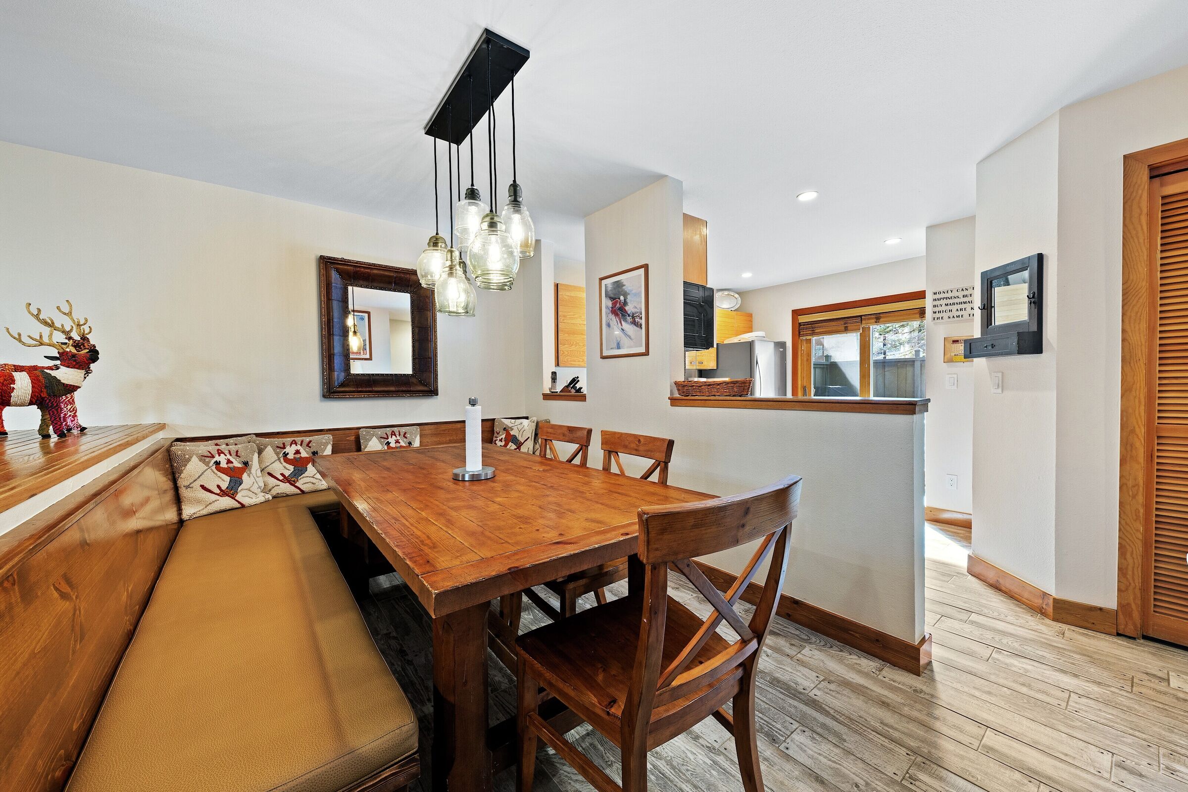Coldstream 11 - Dining Area