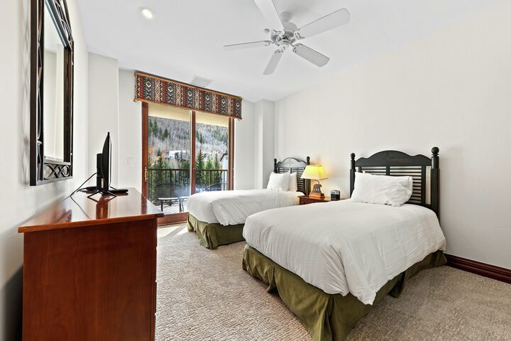 Liftside A51 - Bedroom