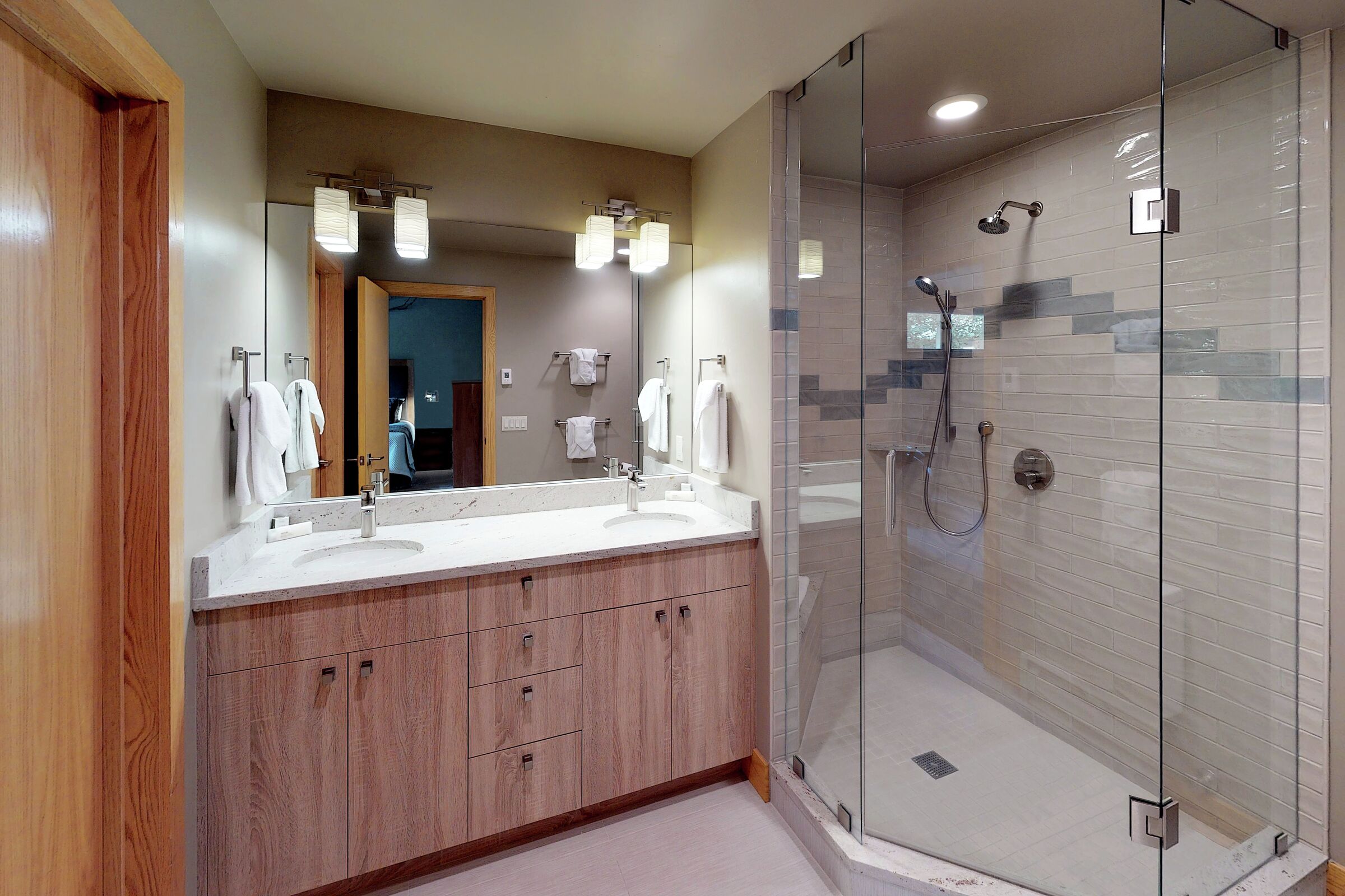 Millrace 6D - Master Ensuite Bathroom
