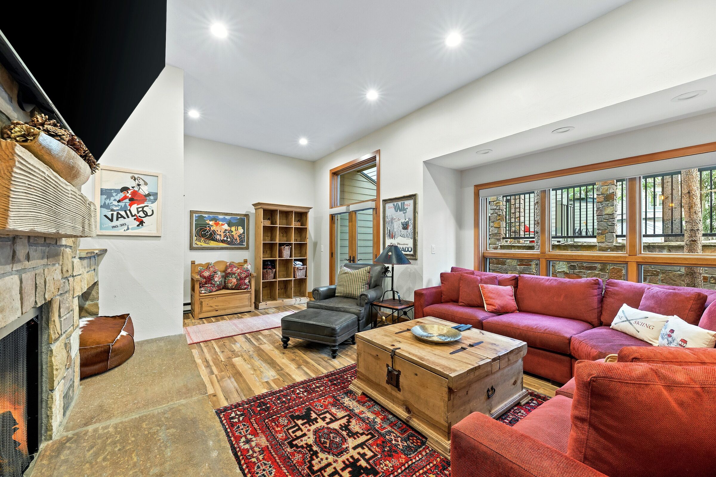 Coldstream 10 - Living Area