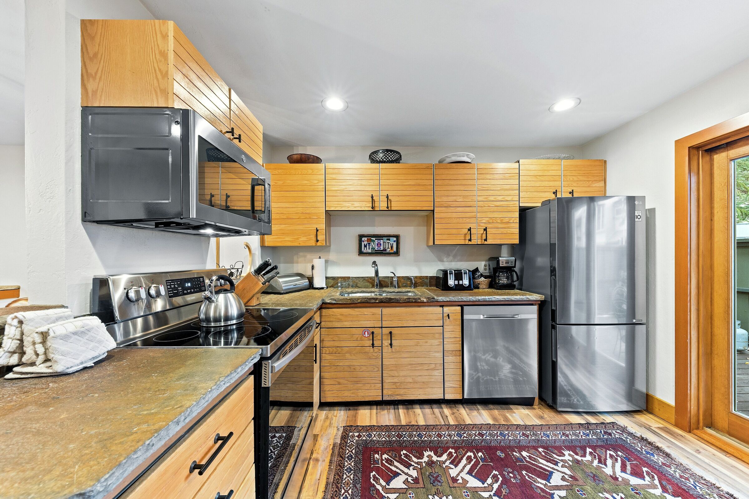 Coldstream 10 - Kitchen