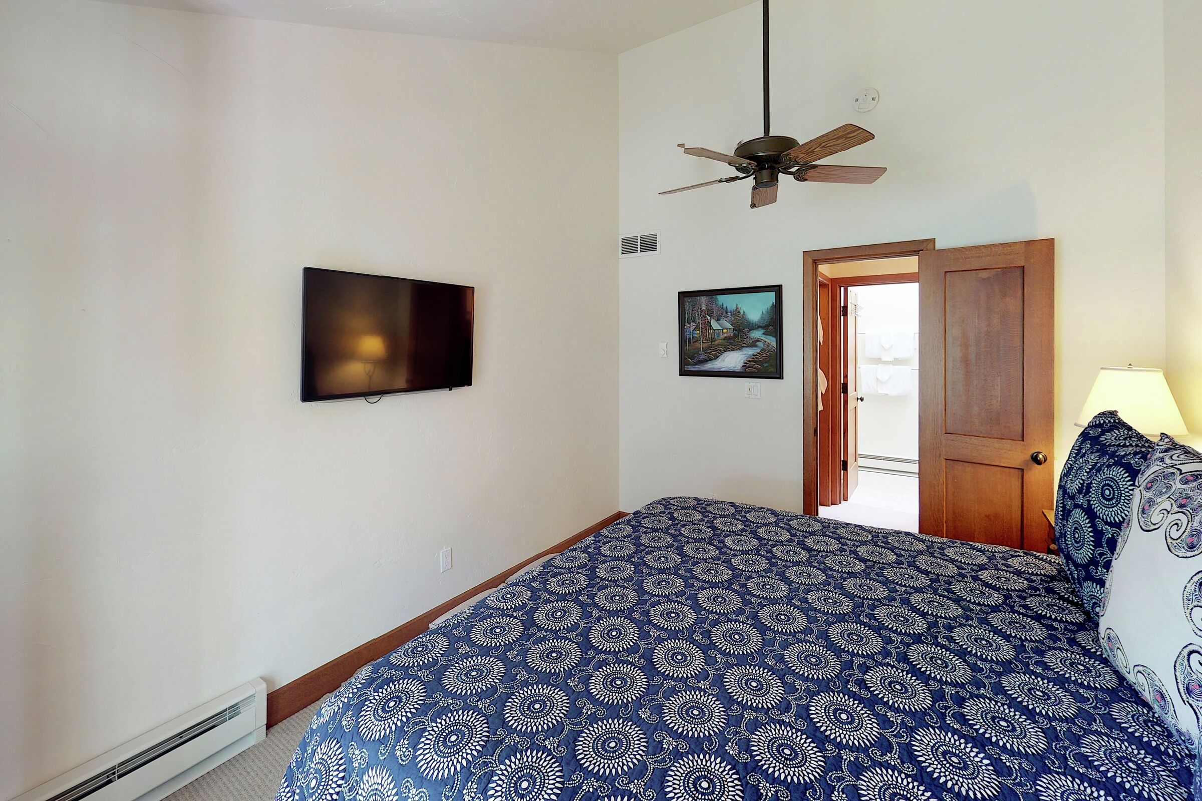 Coldstream 20 - Master Bedroom