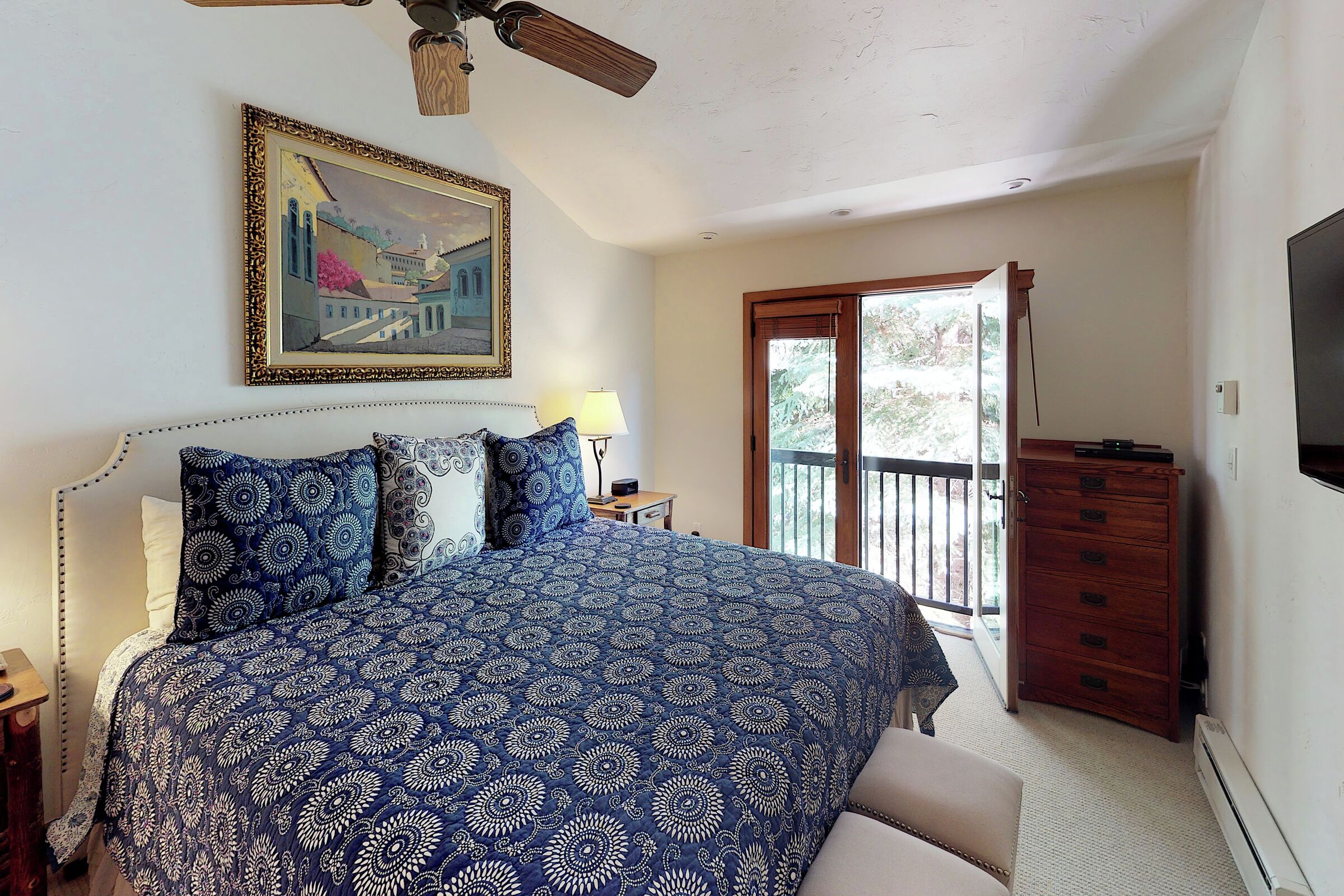 Coldstream 20 - Master Bedroom