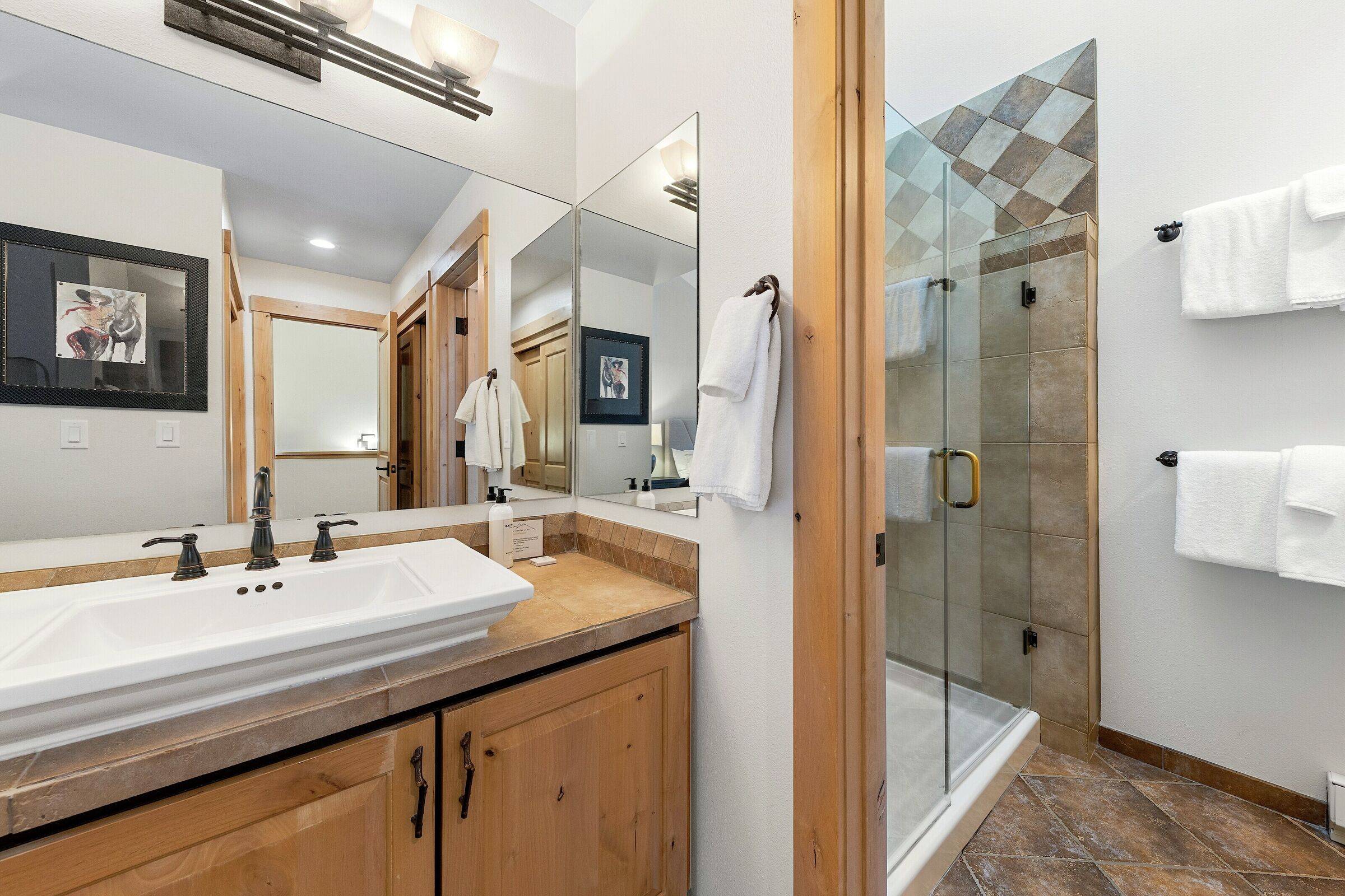Coldstream 37 - Master Ensuite Bathroom