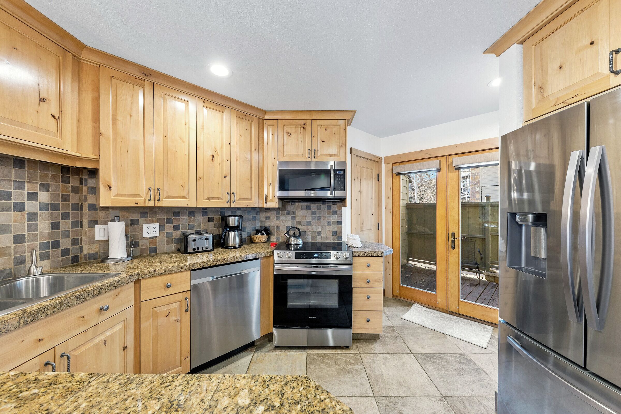 Coldstream 37 - Kitchen
