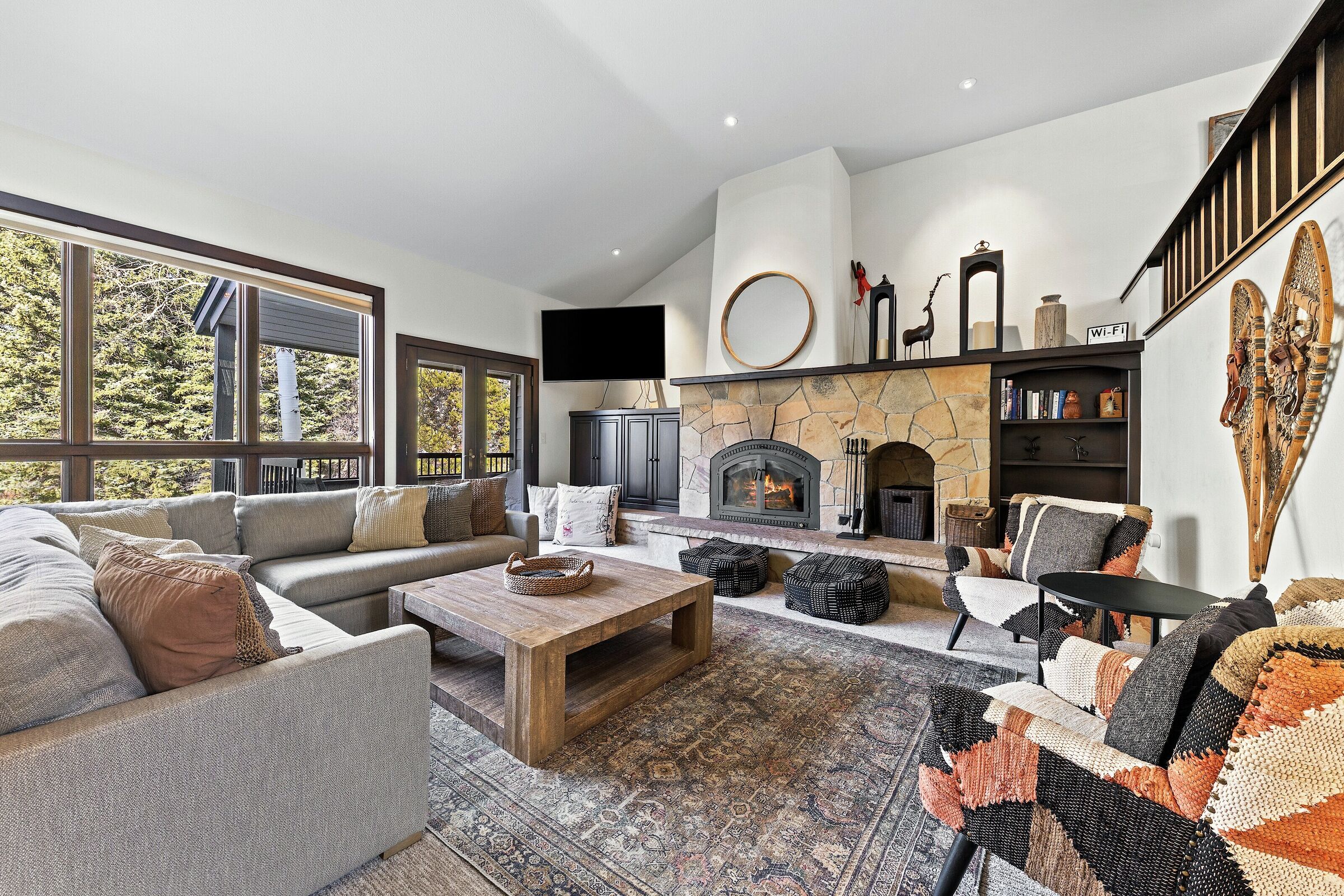 Coldstream 41 - Living Area