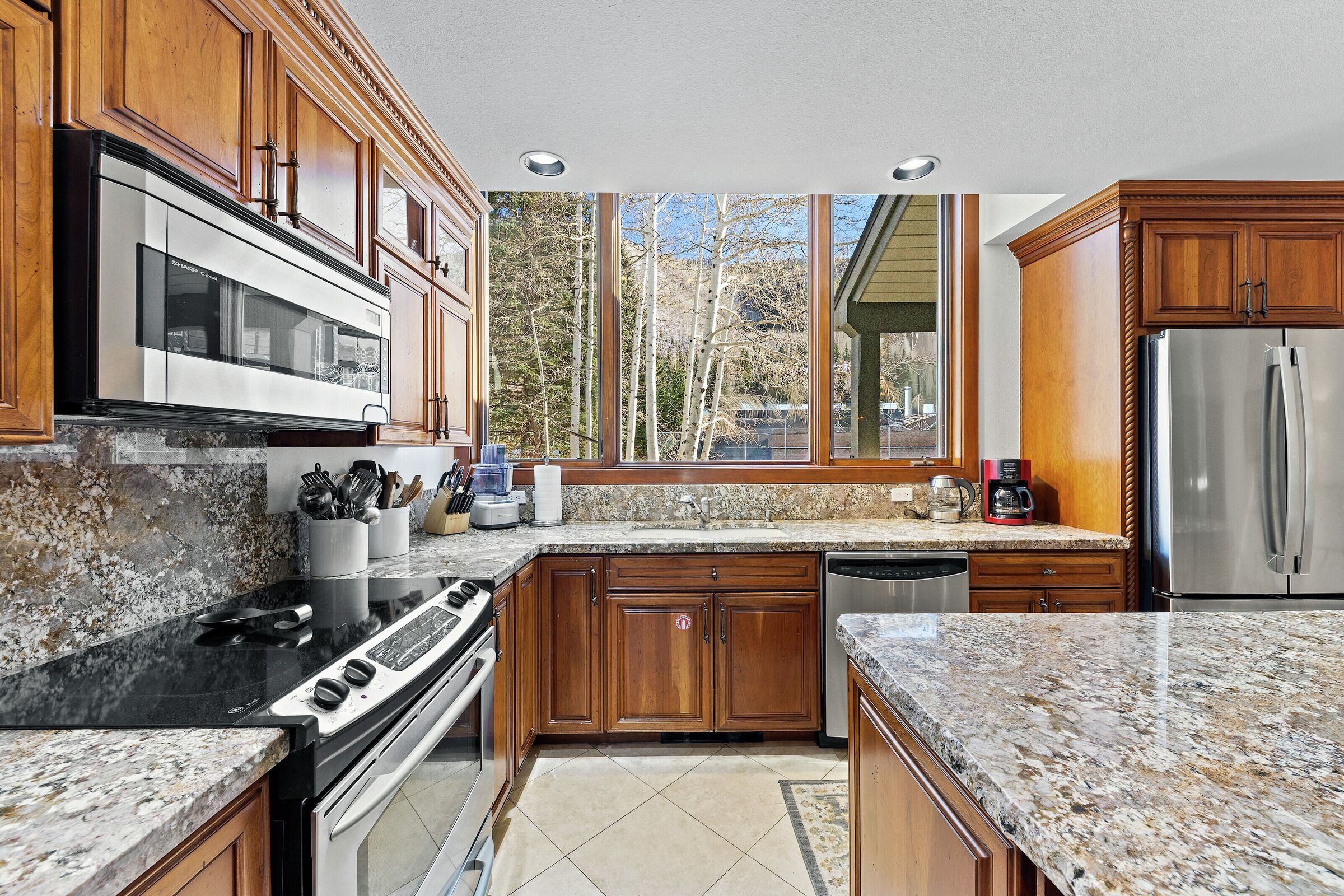 Coldstream 44 - Kitchen