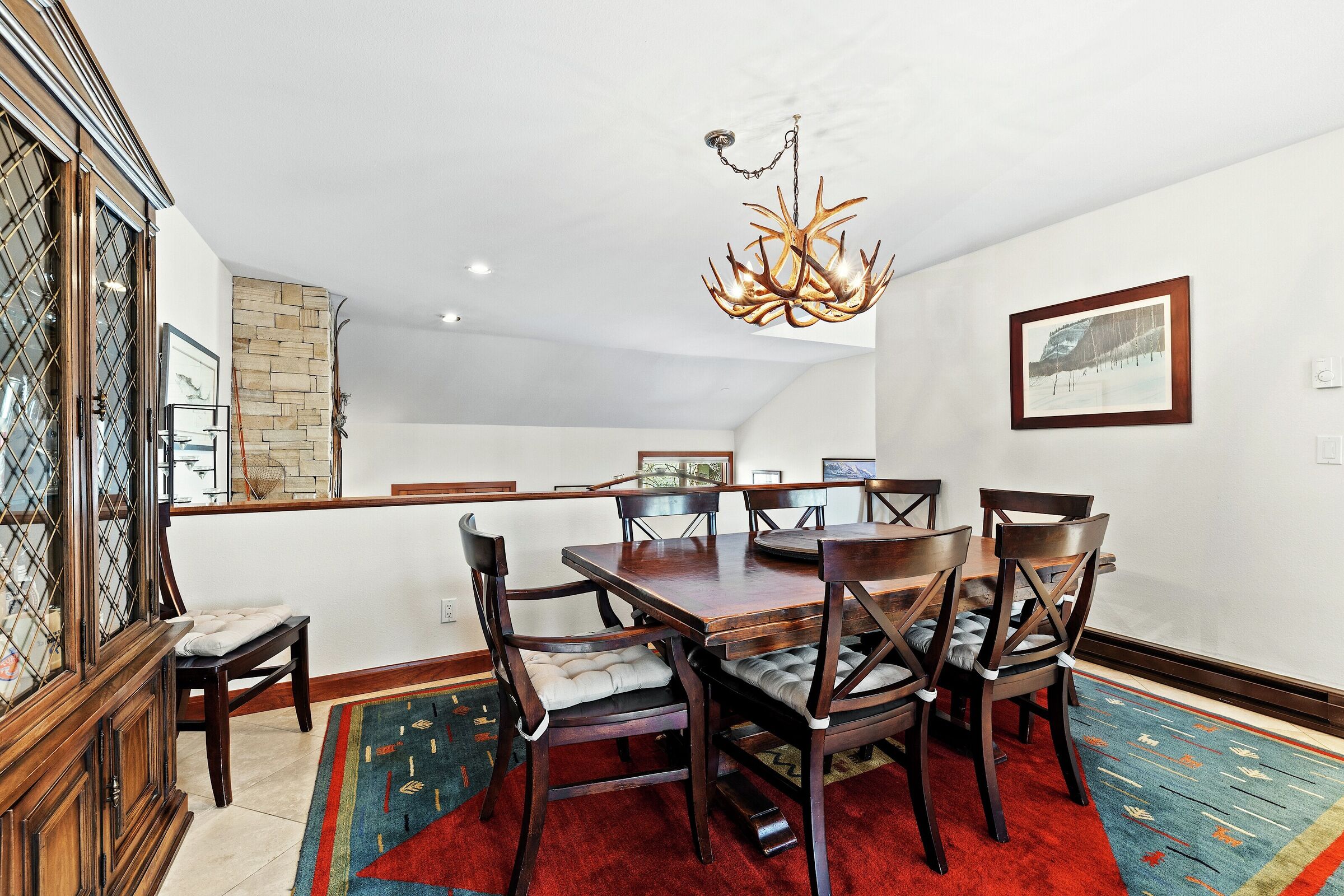 Coldstream 44 - Dining Area
