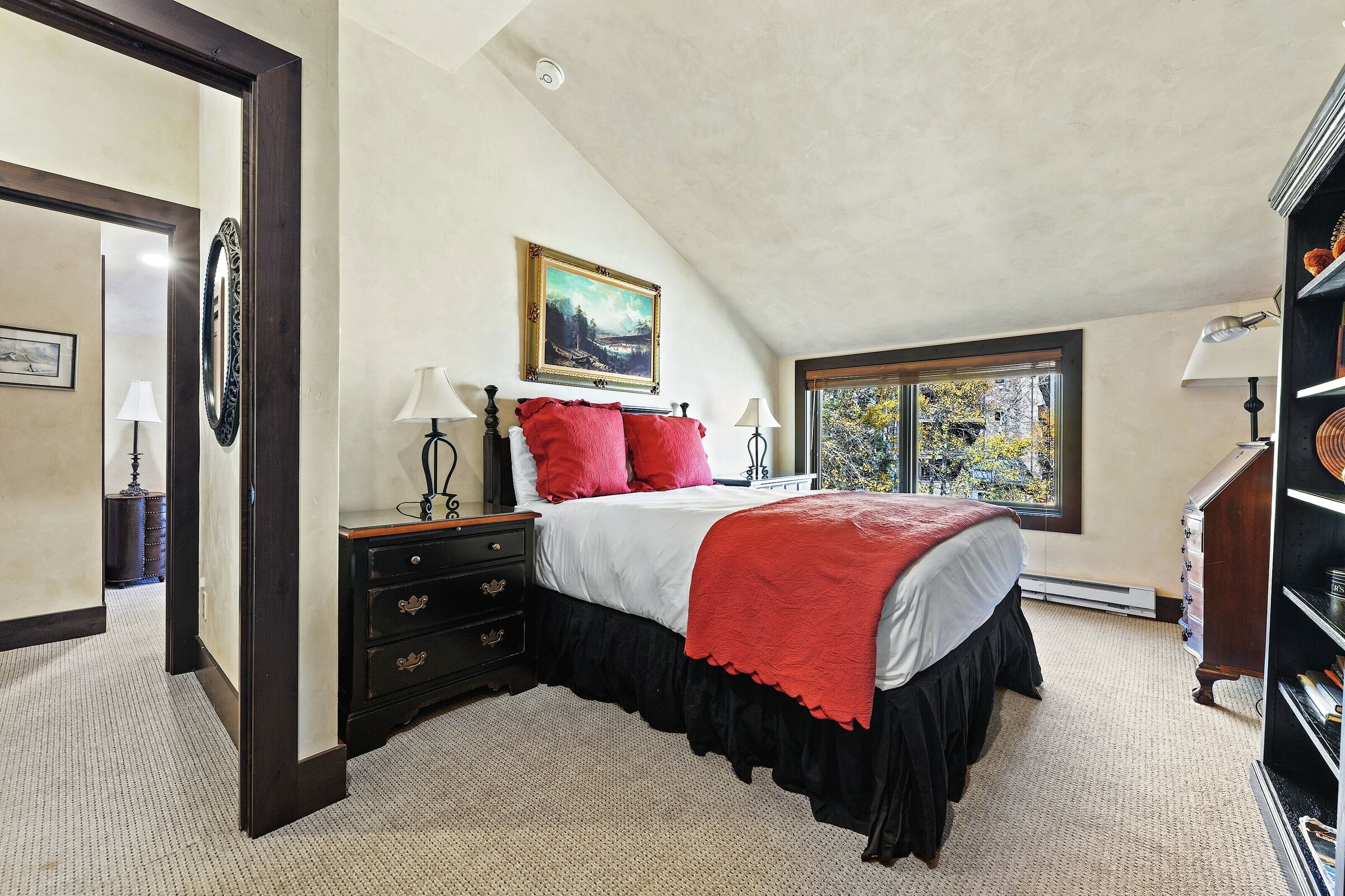Millrace 1E - Bedroom