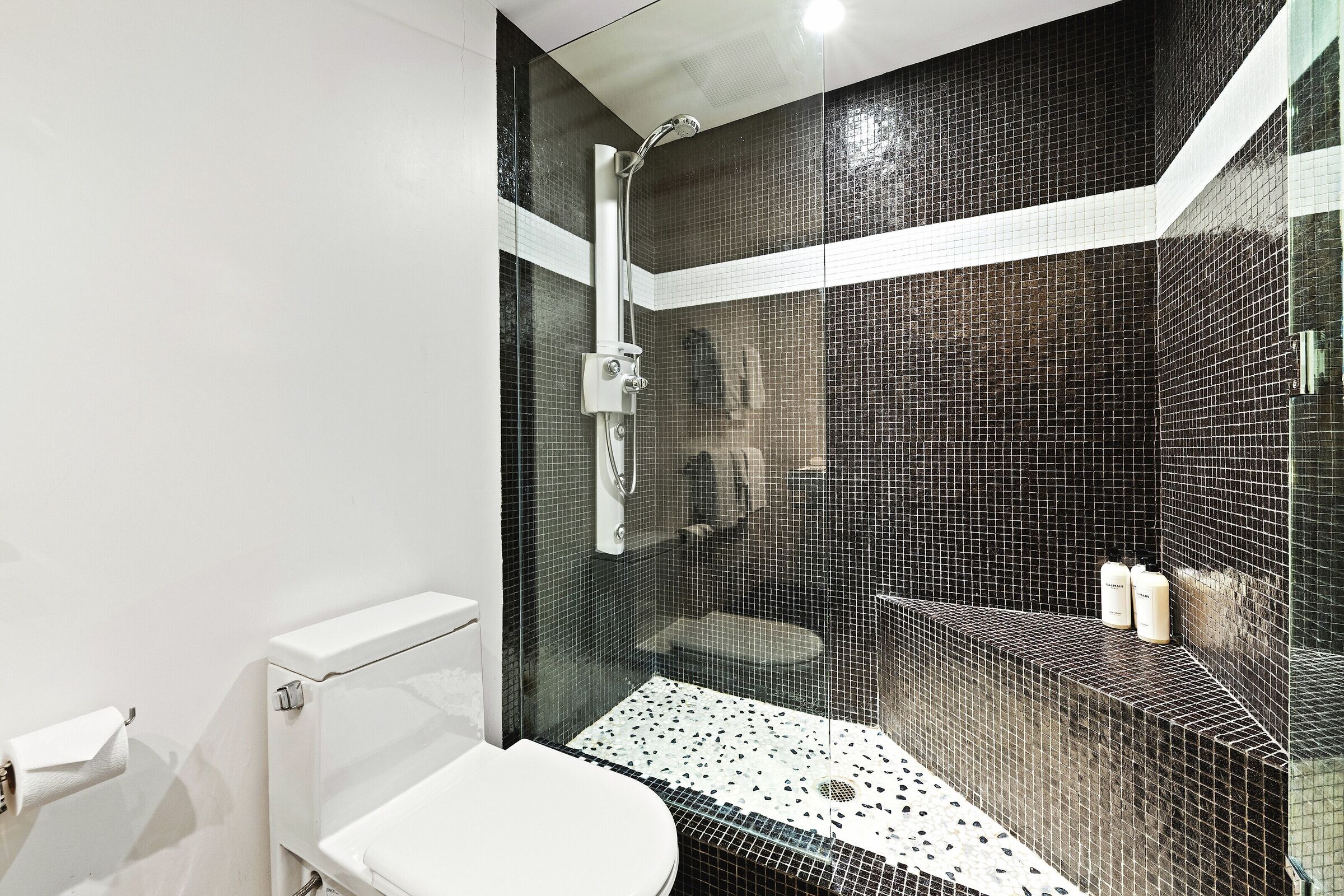 Penthouse 1 - Ensuite Bathroom