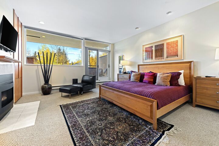 Penthouse 2 - Master Bedroom