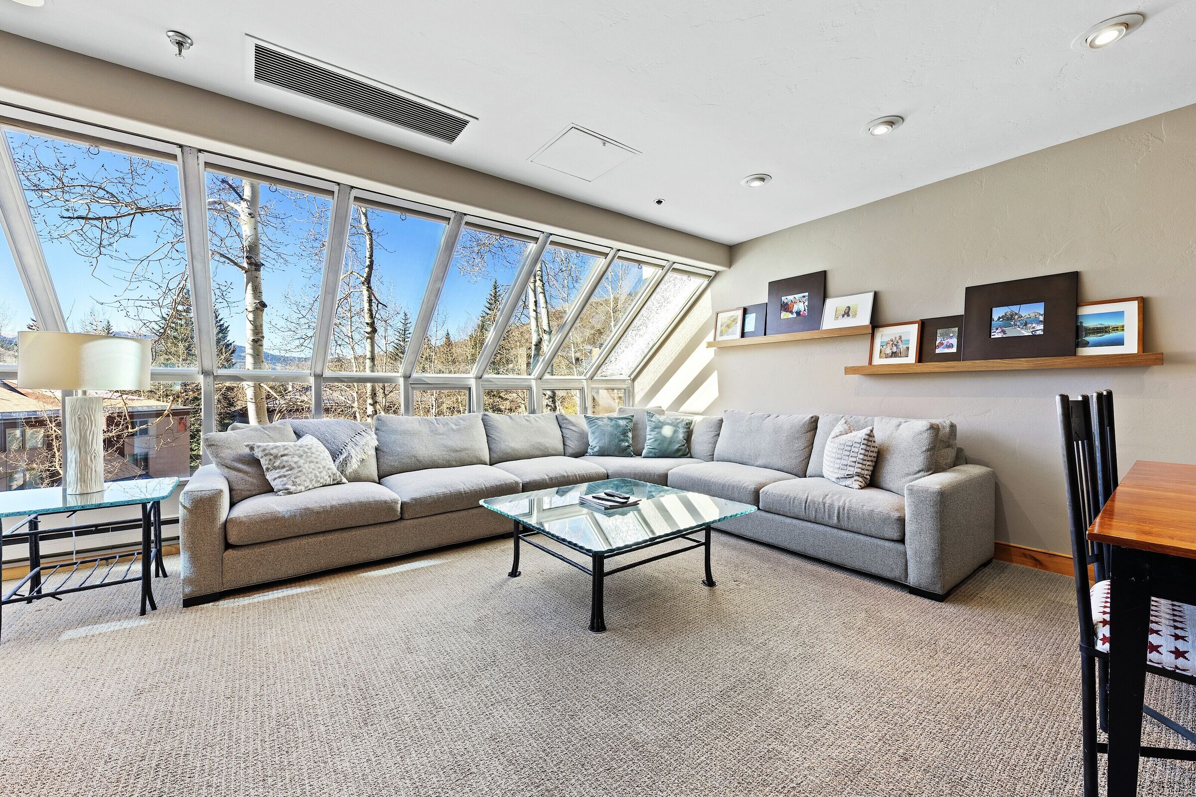 Penthouse 3 - Living Area