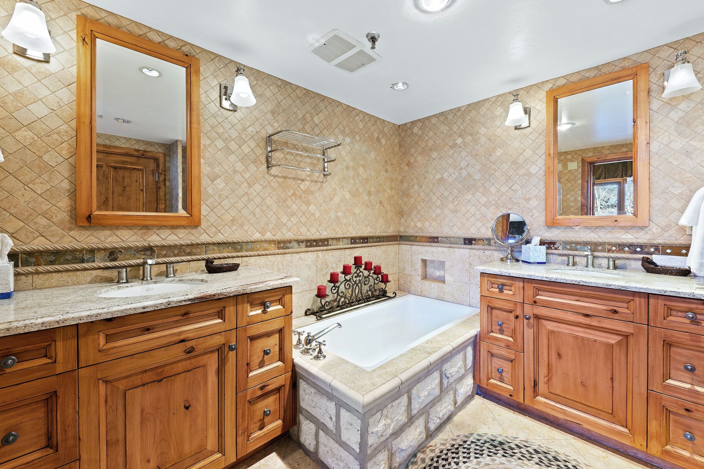 Penthouse 3 - Master Ensuite Bathroom