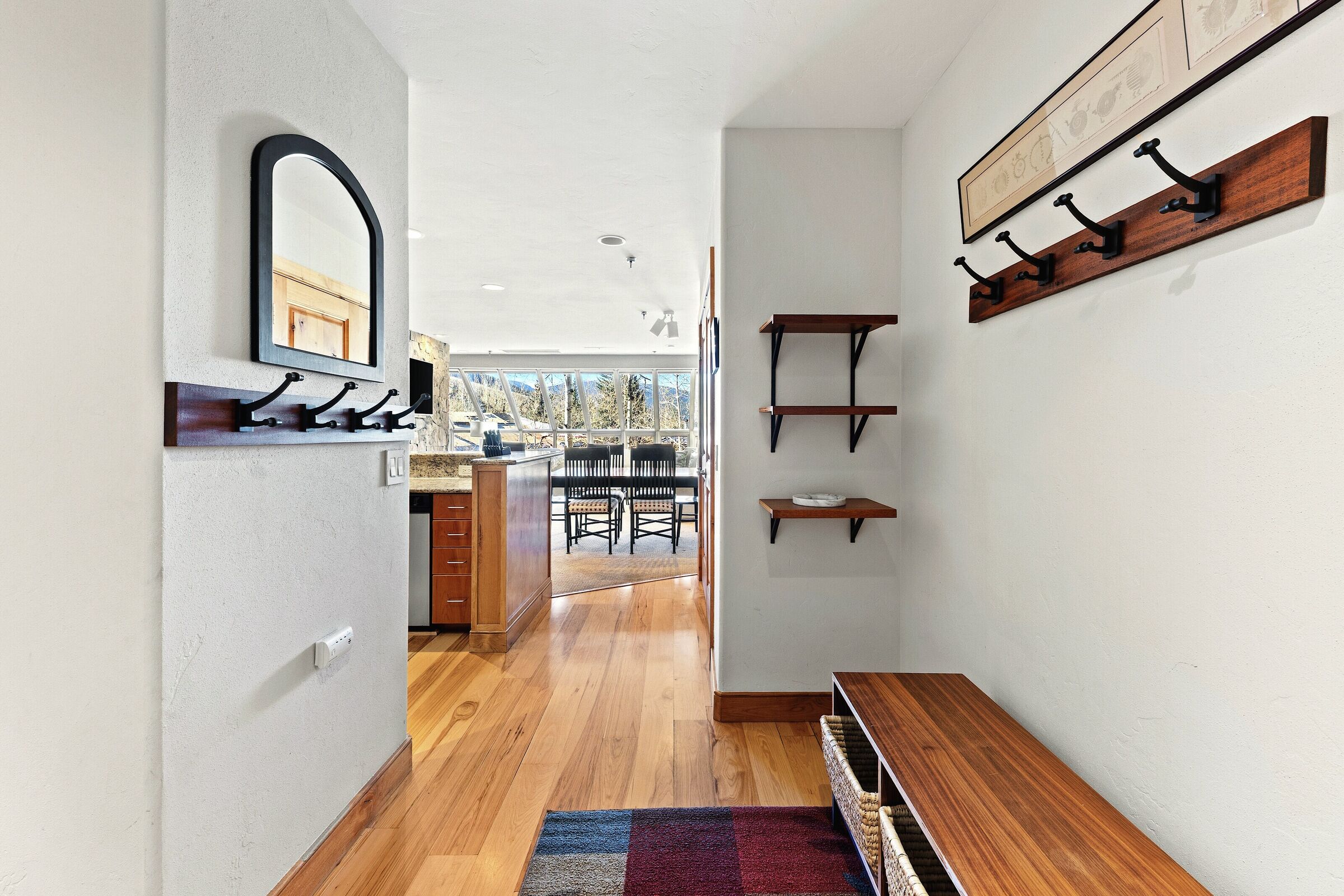 Penthouse 3 - Entryway