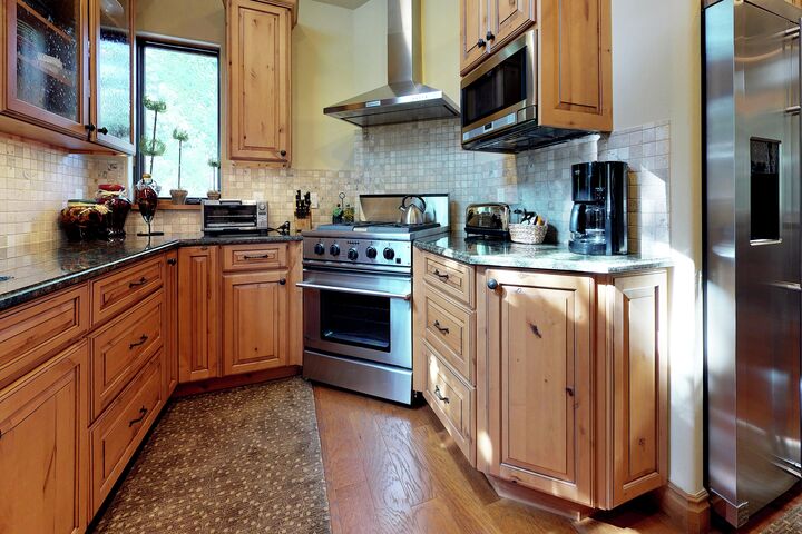 Cascades on Gore Creek 1 - Kitchen