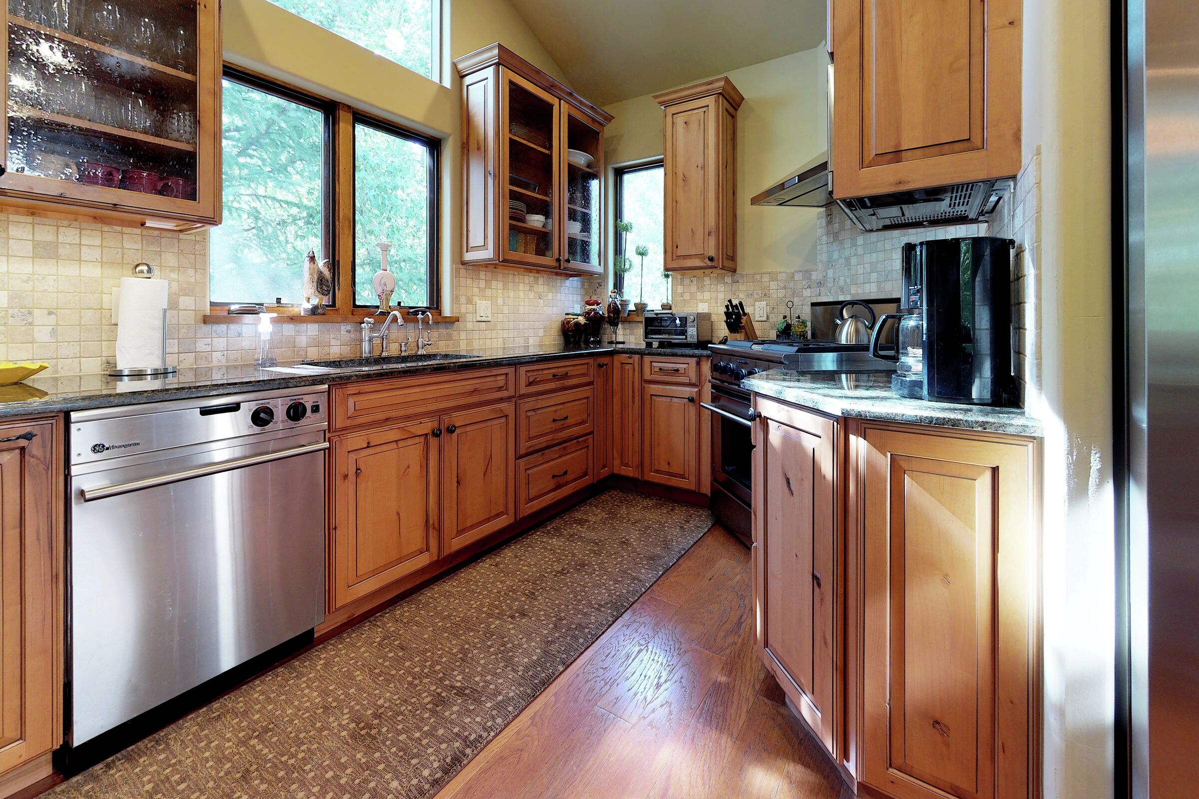 Cascades on Gore Creek 1 - Kitchen