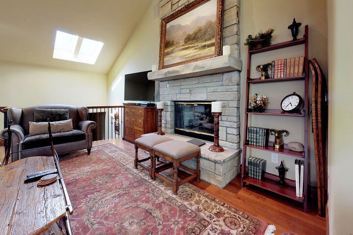 Cascades on Gore Creek 1 - Living Area