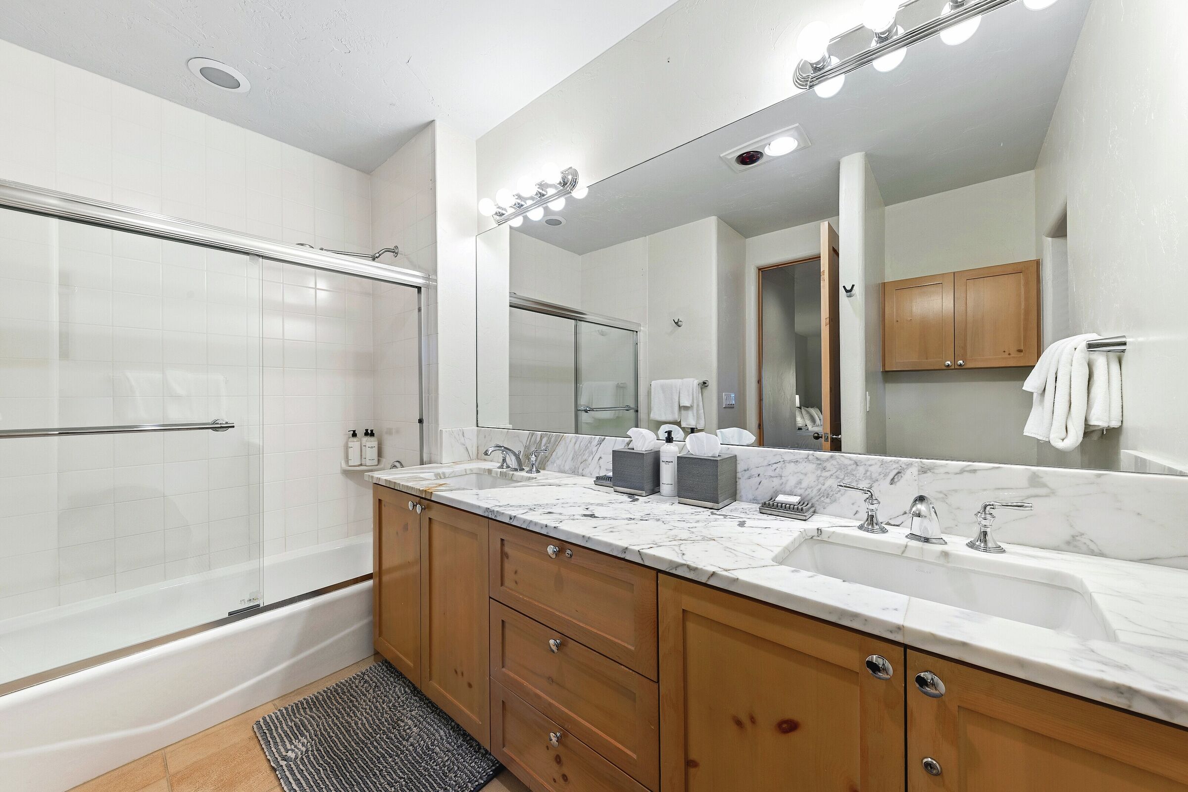 Fox Trail - 4 Bdrm - Ensuite Bathroom