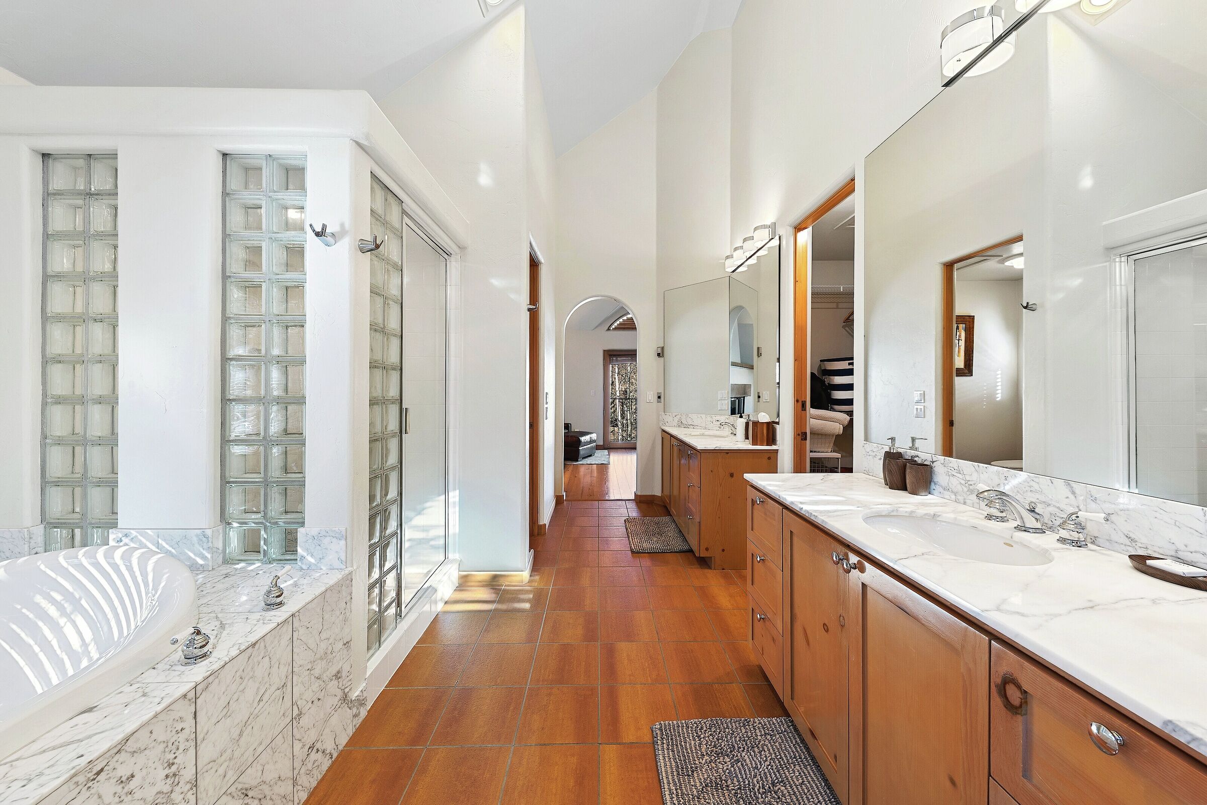 Fox Trail - 4 Bdrm - Master Ensuite Bathroom