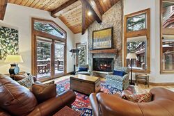Redwood West - 4 Bdrm HT - Living Area