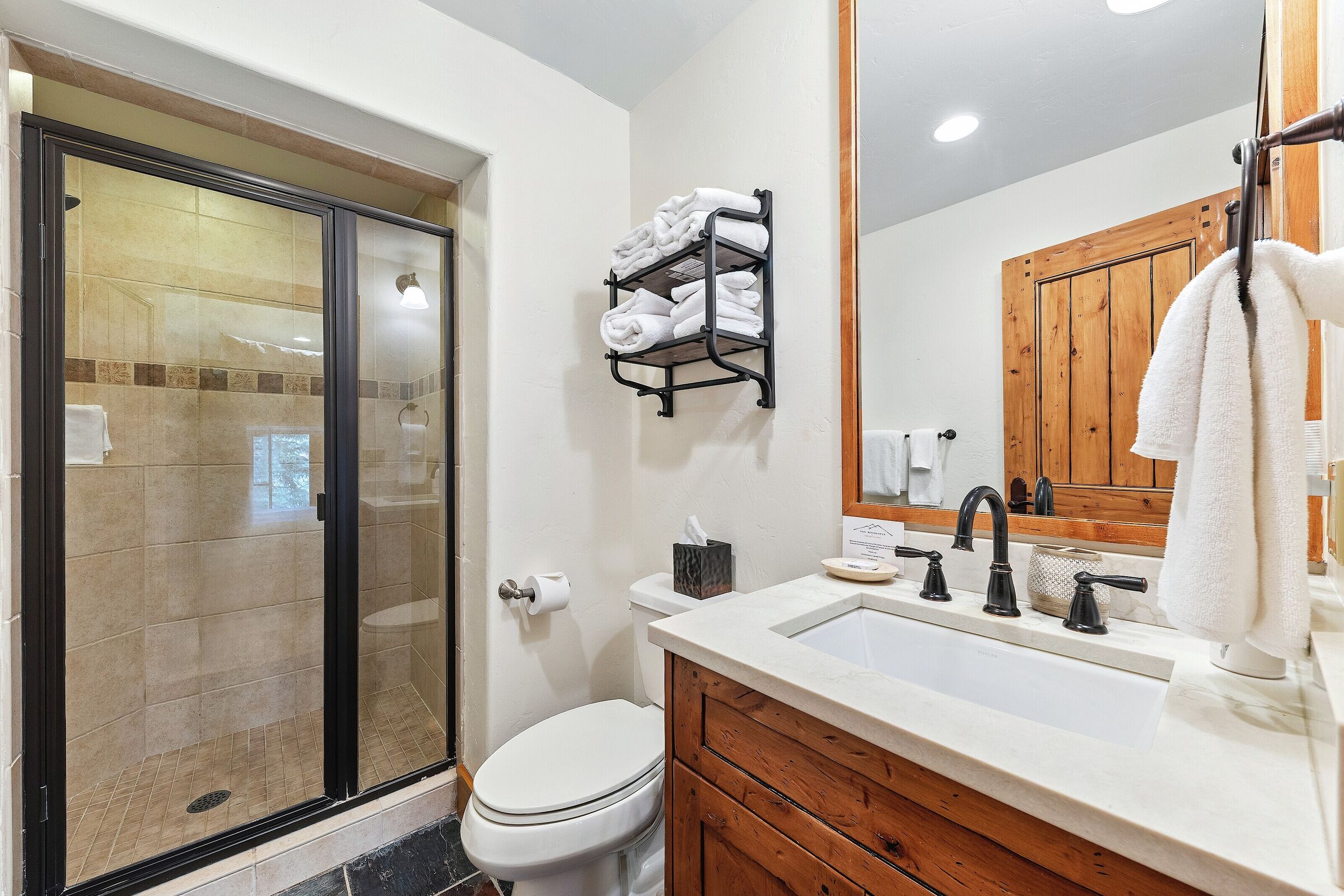 Redwood East - 4 Bdrm HT - Ensuite Bathroom