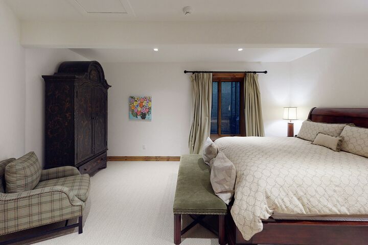 Horseshoe Hideaway - 6 Bdrm HT - Bedroom