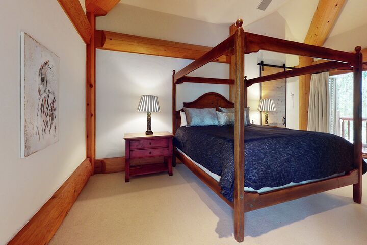 Horseshoe Hideaway - 6 Bdrm HT - Master Bedroom