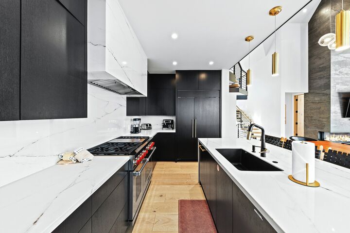 The Haven - 6 Bdrm HT & Pool - Kitchen