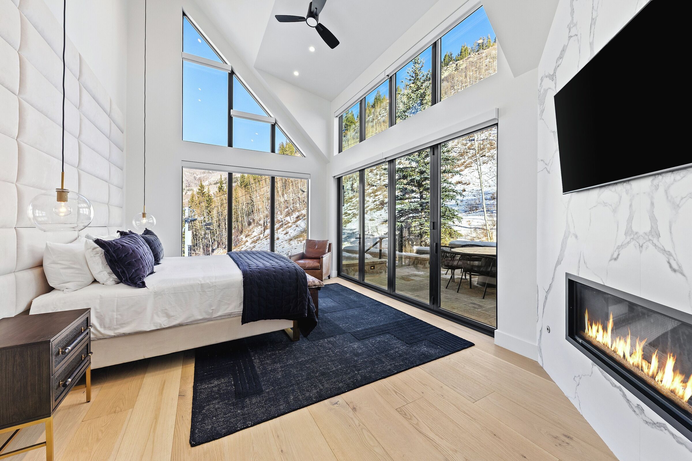 The Haven - 6 Bdrm HT & Pool - Master Bedroom