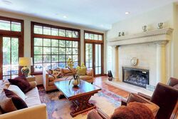 Chateau Hadarian - 9 Bdrm HT - Living Area
