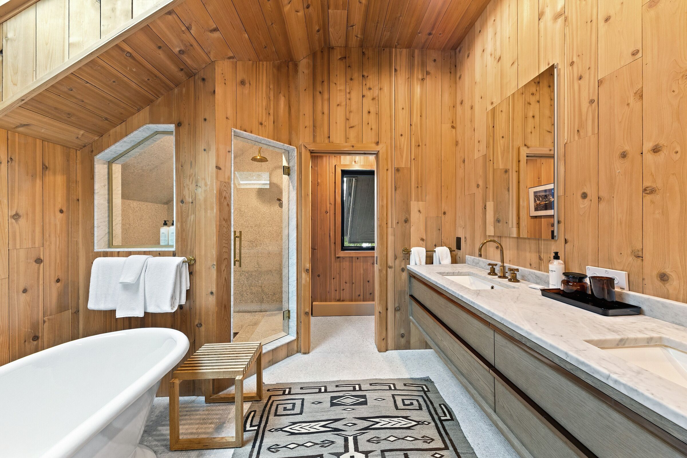 Master Ensuite Bathroom