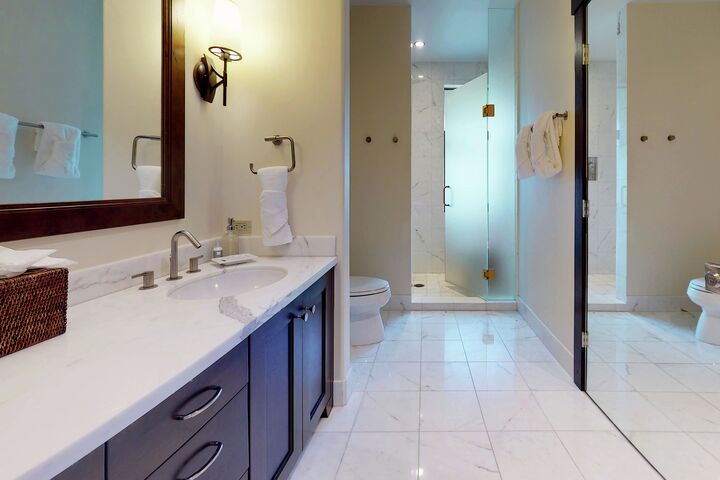 #519 - Master Ensuite Bathroom
