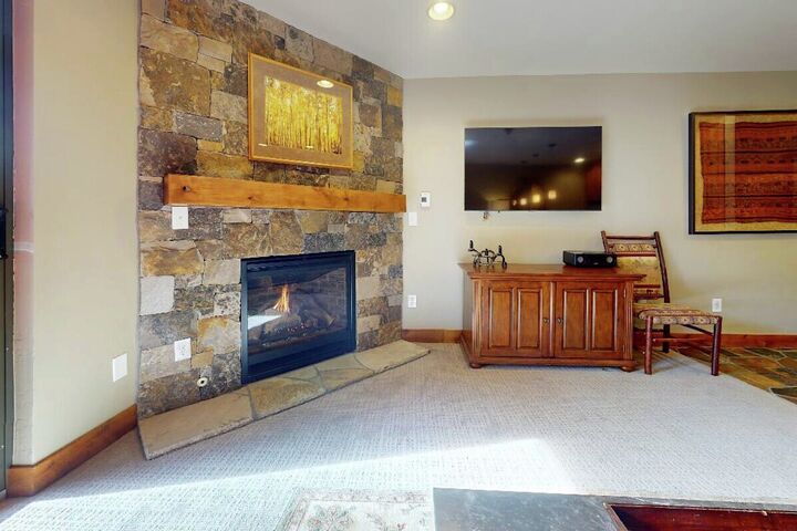 #113 - Living Area