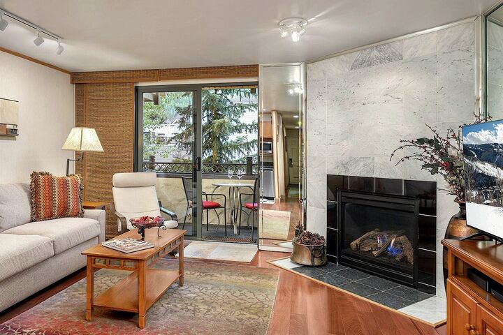 #117 - Living Area