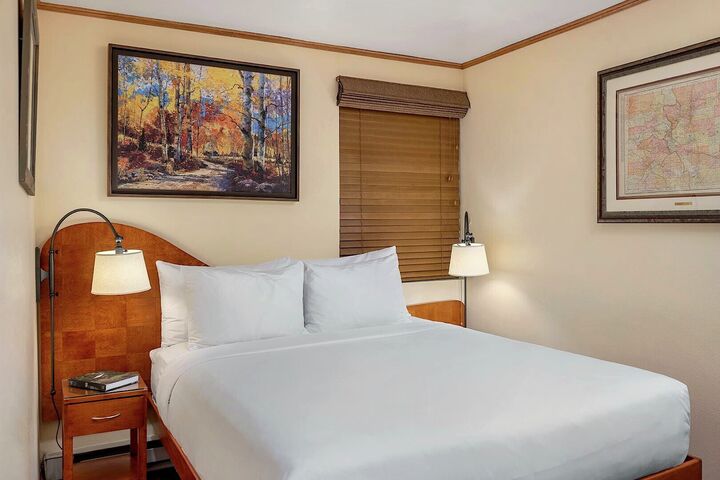 #117 - Bedroom