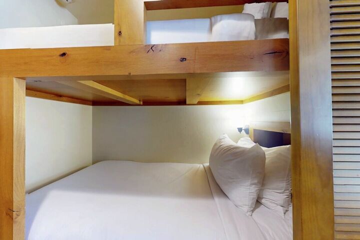 #108 - Bunk Area