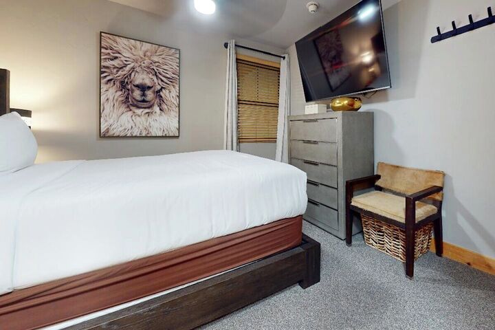 #115 - Bedroom