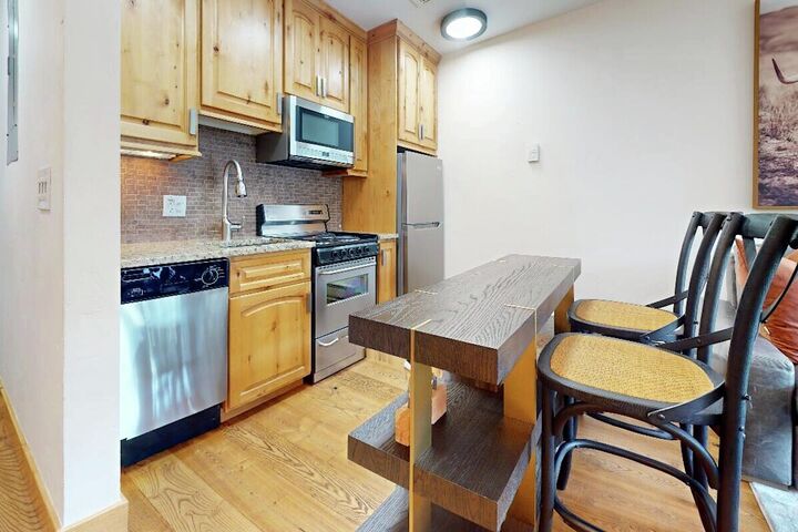 #115 - Kitchen