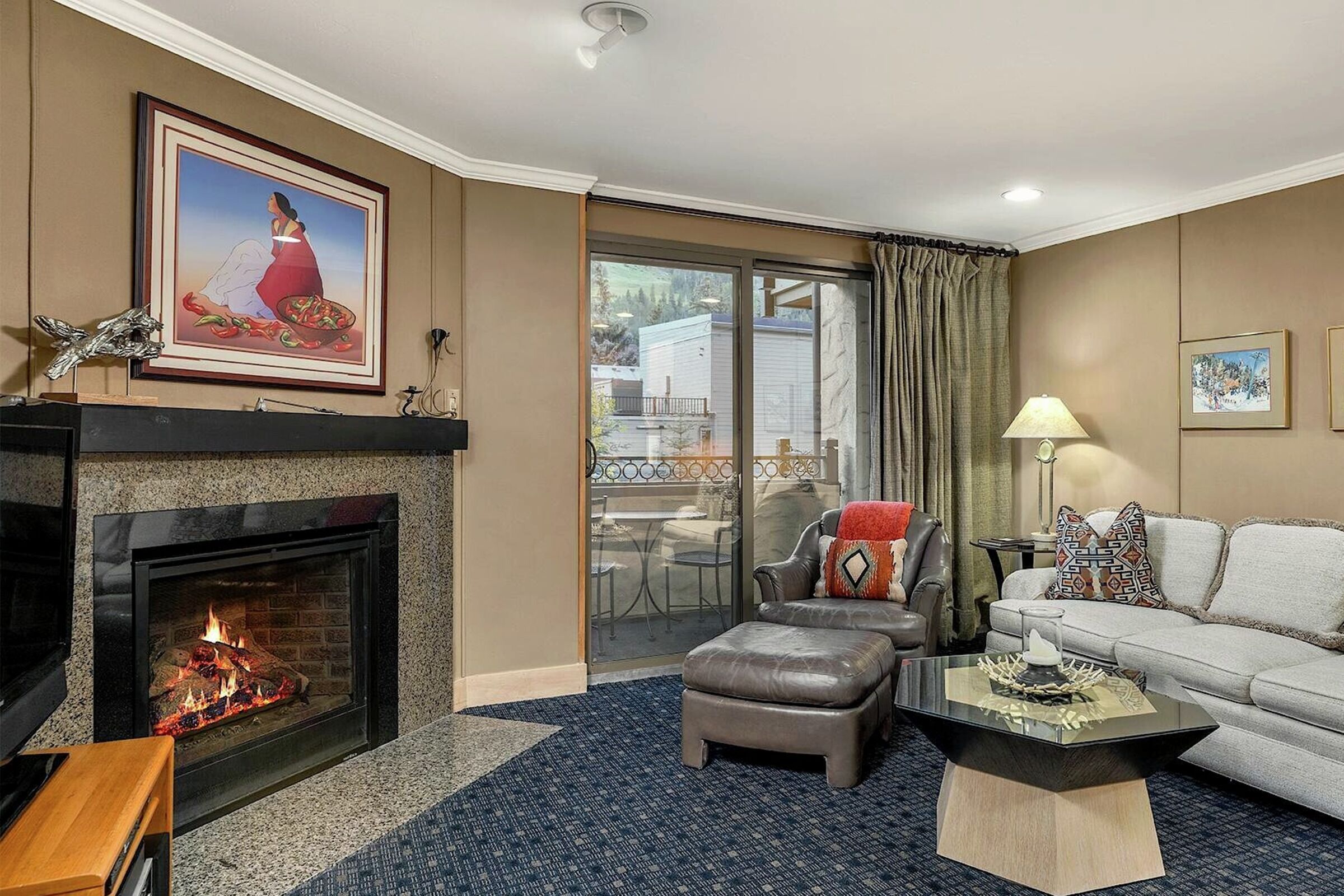#114 - Living Area