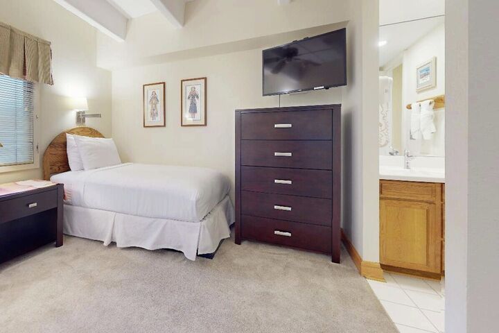 #505 - Bedroom