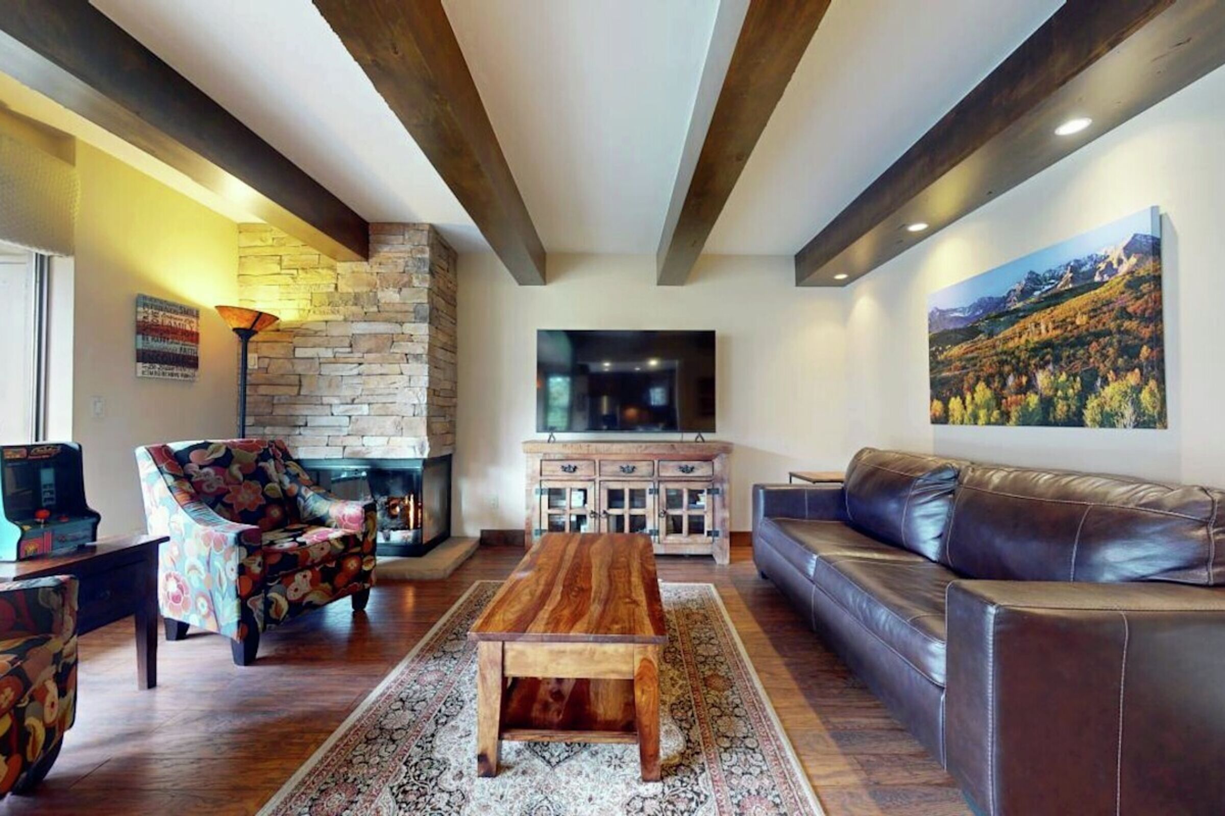 #201 - Living Area