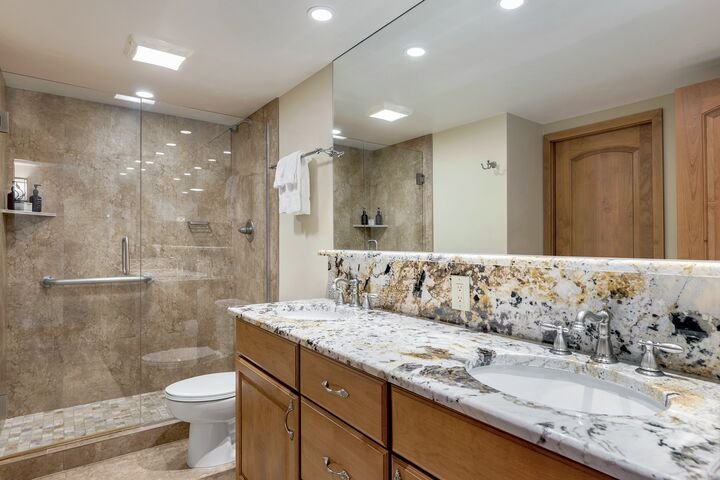 #401 - Bathroom