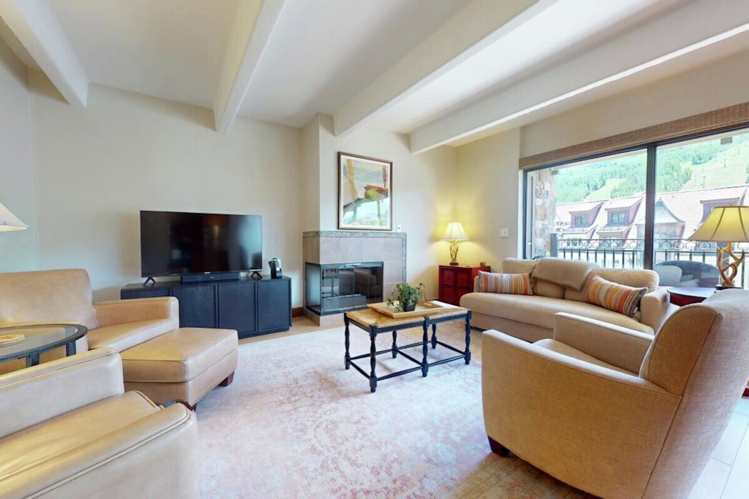 #405 - Living Area