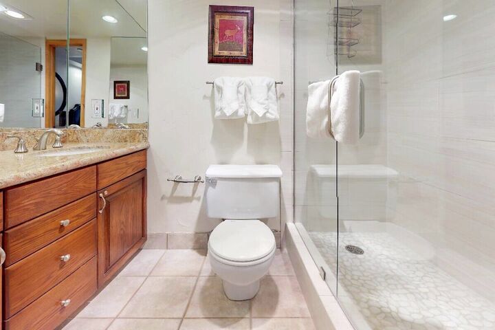 #202 - Master Ensuite Bathroom