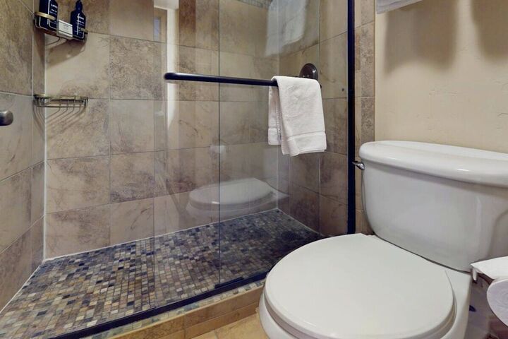 #301 - Bathroom