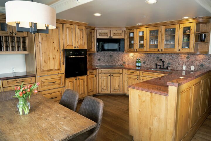 #404 - Kitchen